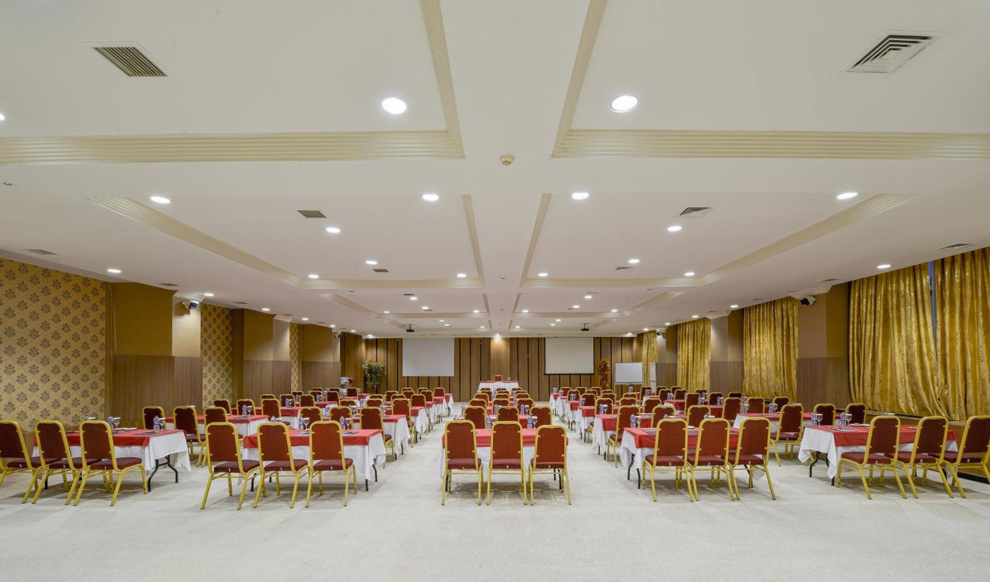 Anadolu Hotels Esenboga Thermal Exterior photo